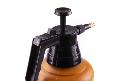 Postřikovač tlakový 1,5l 3
