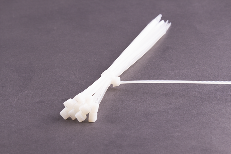 Páska stahovací BÍLÁ 350x4,8-50ks